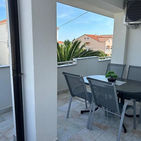 Apartmani Lovrencic فرسي المظهر الخارجي الصورة