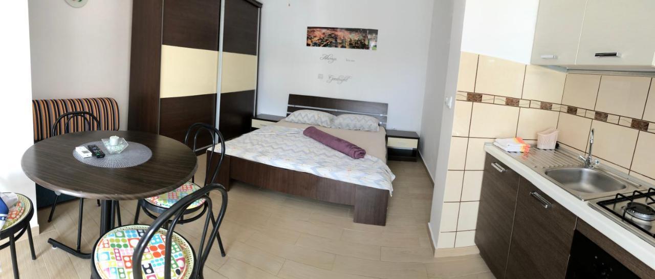 Apartmani Lovrencic فرسي المظهر الخارجي الصورة