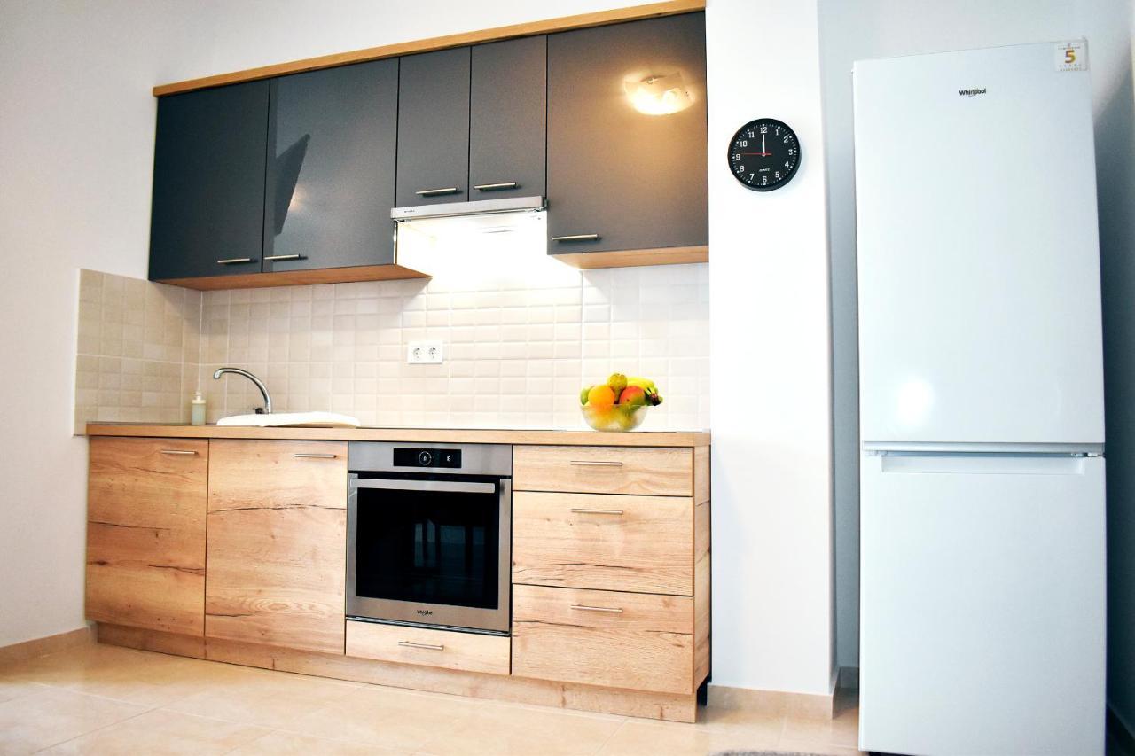 Apartmani Lovrencic فرسي المظهر الخارجي الصورة