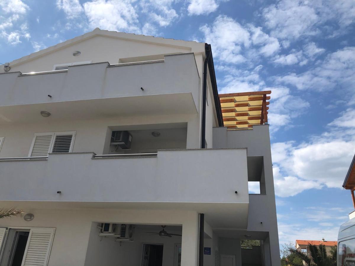 Apartmani Lovrencic فرسي المظهر الخارجي الصورة