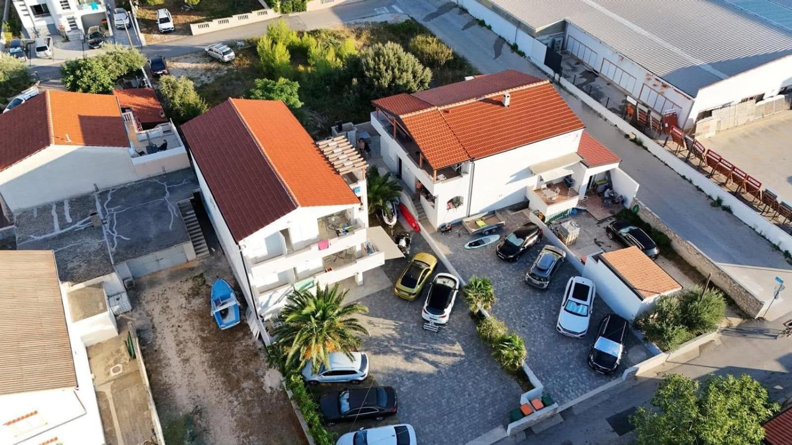 Apartmani Lovrencic فرسي المظهر الخارجي الصورة