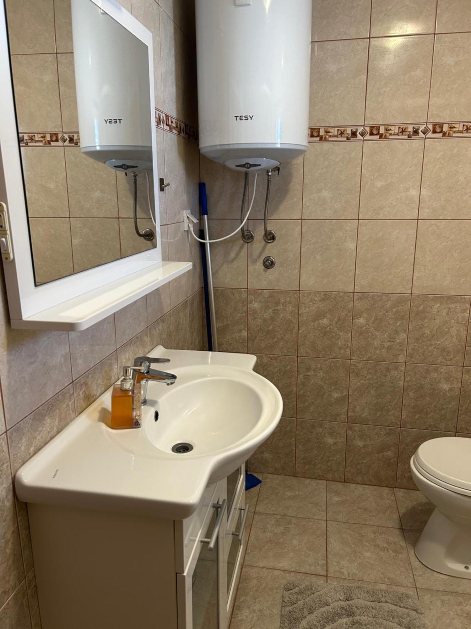 Apartmani Lovrencic فرسي المظهر الخارجي الصورة