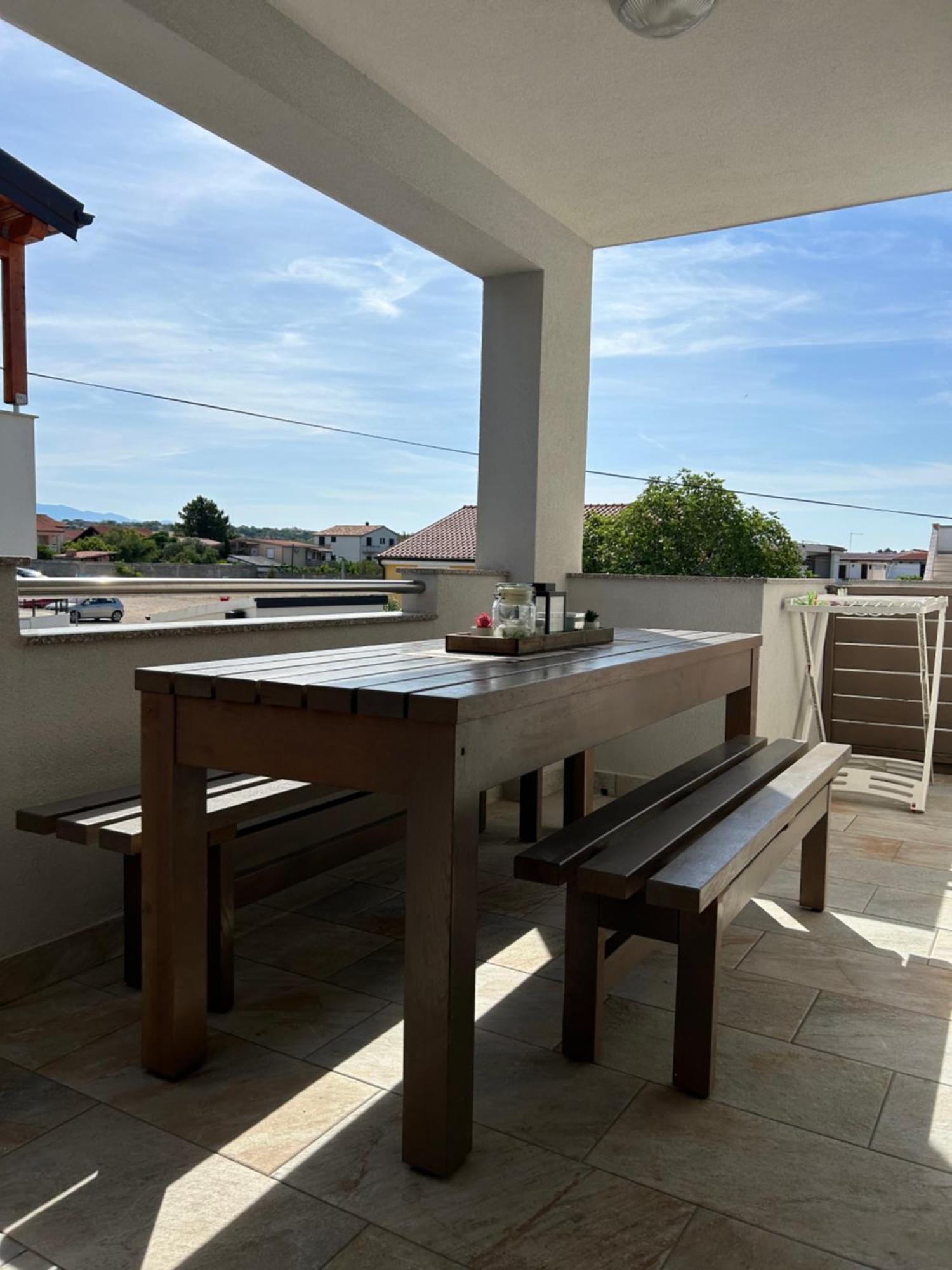 Apartmani Lovrencic فرسي المظهر الخارجي الصورة